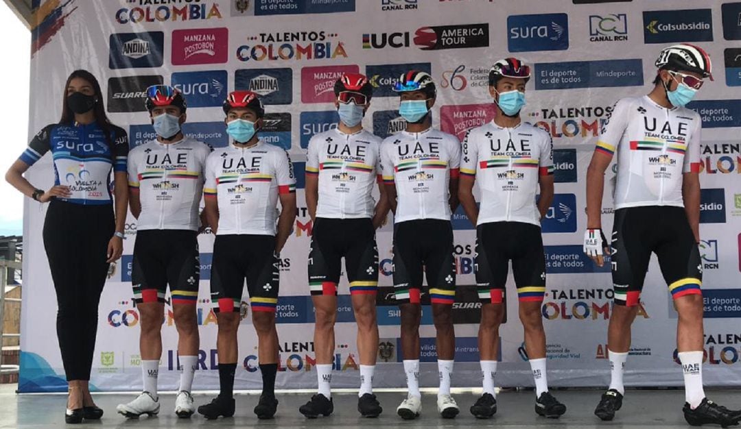 Equipo UAE en la Vuelta a Colombia 2021