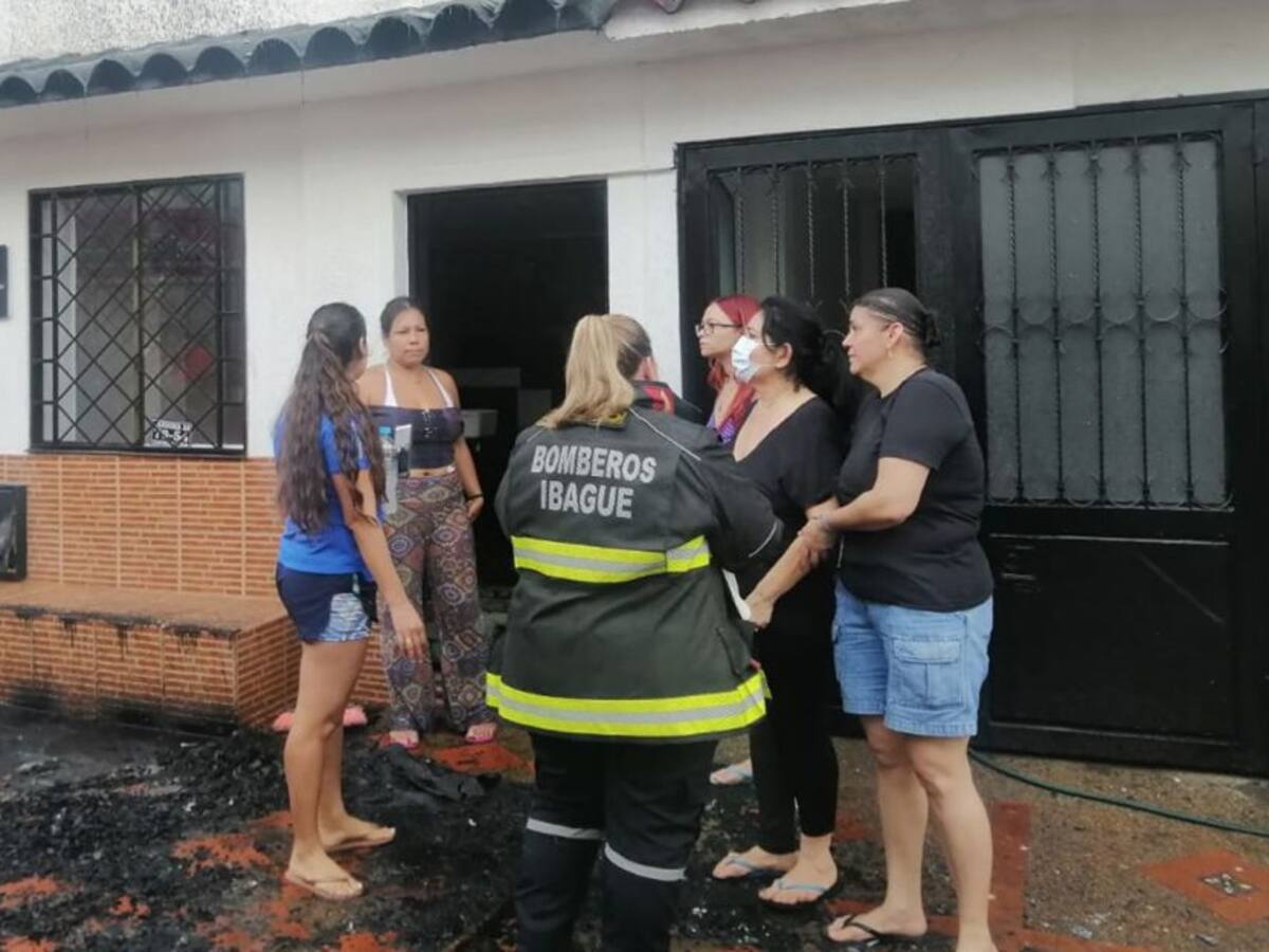 Tres personas resultaron heridas en un incendio estructural en Ibagué