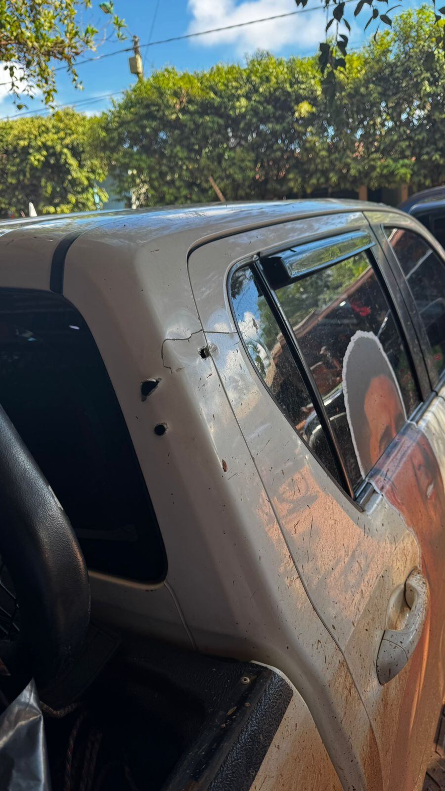 Atentado contra vehículo publicitario de candidato a la gobernación de Vichada.