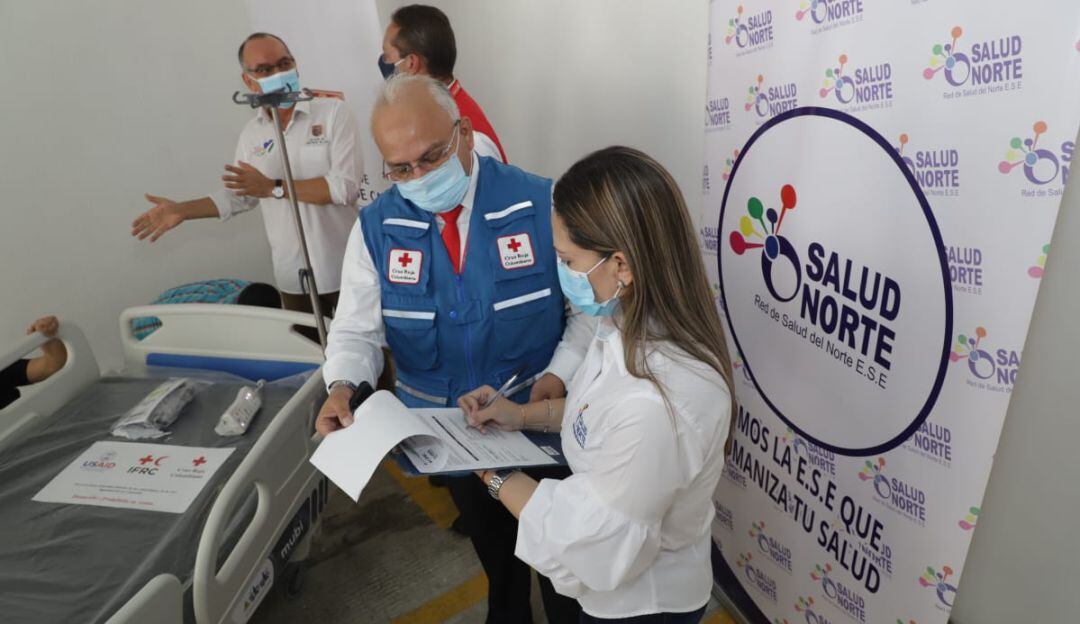 Entrega de donaciones de la Cruz Roja Valle