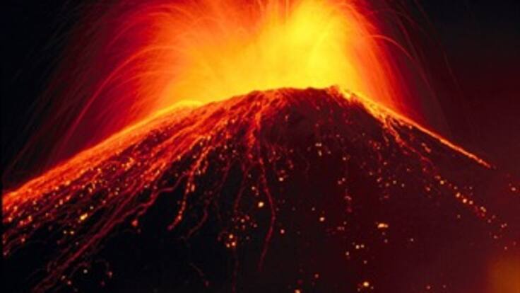 Evacuan a 33.000 guatemaltecos por potente erupción de Volcán de Fuego