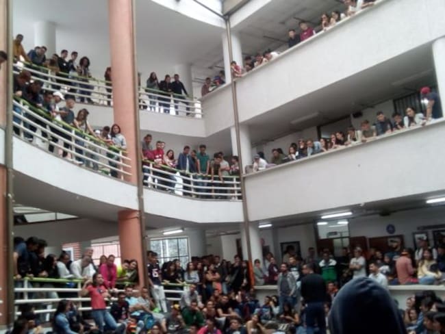 Estudiantes Uniquindio siguen en asamblea permanente pero sin bloqueos