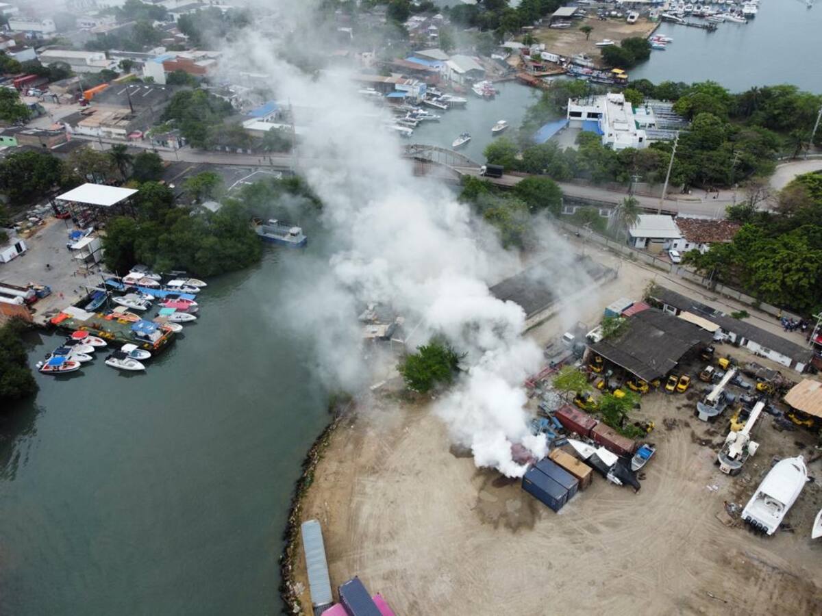 Emergencia por fuga de químico en Manzanillo