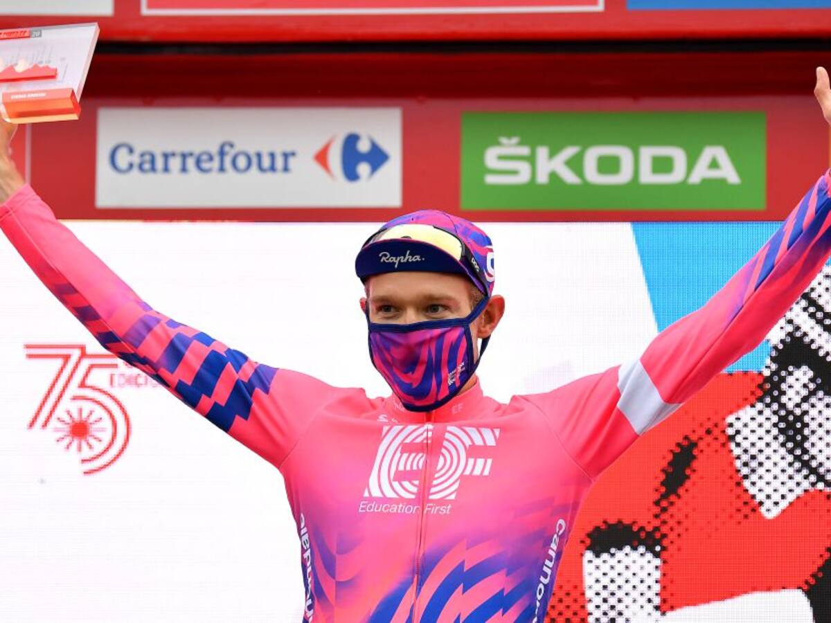 Nielsen gana la etapa 16 de la Vuelta; Roglic sigue líder