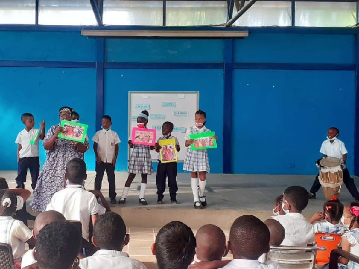 Colegio de Palenque celebró 'Día Nacional de las Lenguas Nativas'