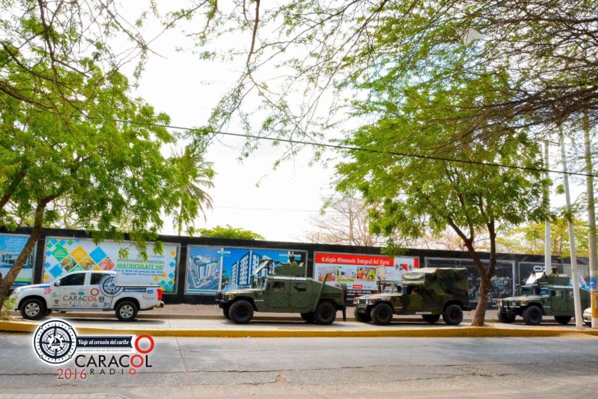 La caravana de Caracol Radio y la Armada Nacional visitan La Guajira