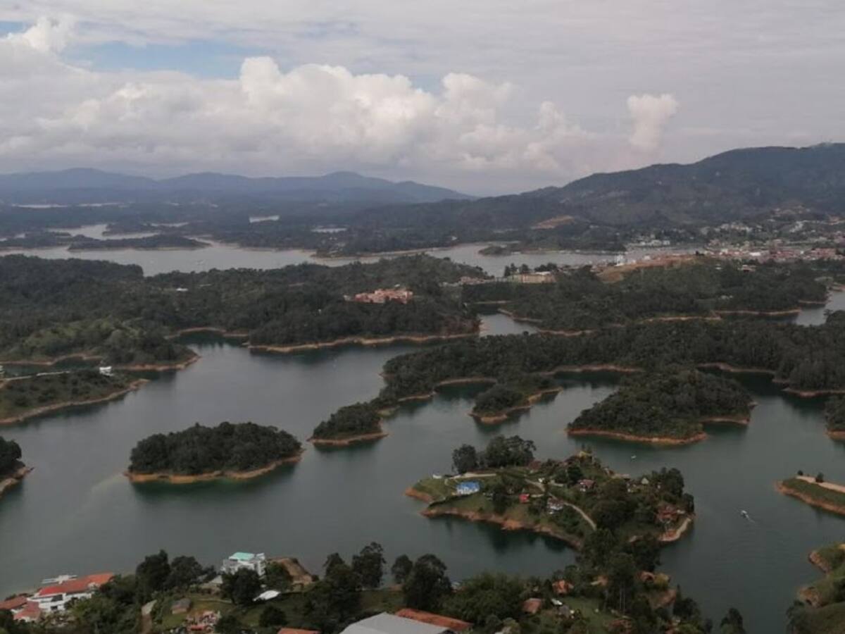 Sigue desaparecido un hombre que se ahogó en el embalse de Guatapé