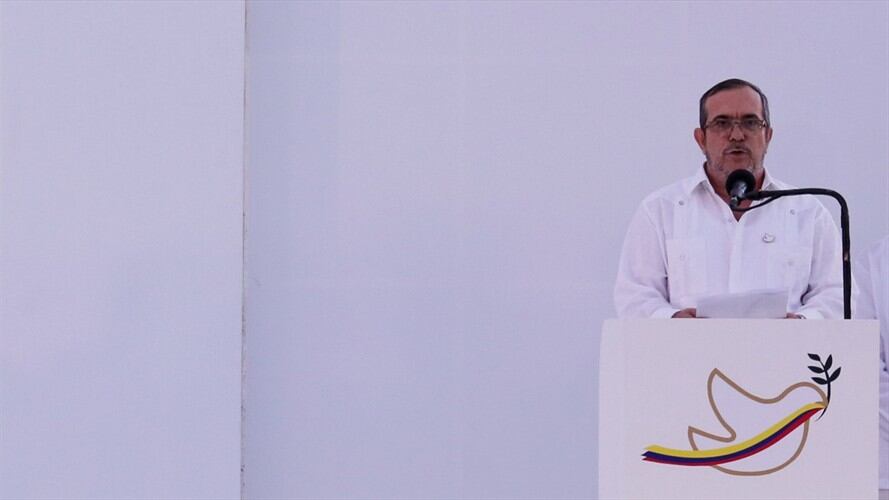 El máximo líder de las Fuerzas Armadas Revolucionarias de Colombia (Farc), Rodrigo Londoño Echeverri, pidió perdón a las víctimas. Foto: Agencia EFE/Mauricio Dueñas