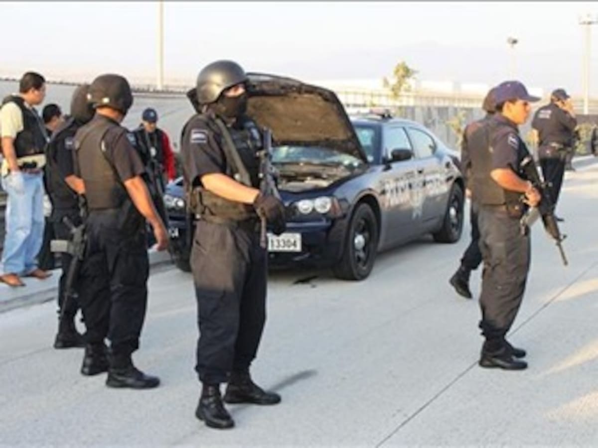 Detienen a 31 policías en México por presuntos nexos con el narcotráfico