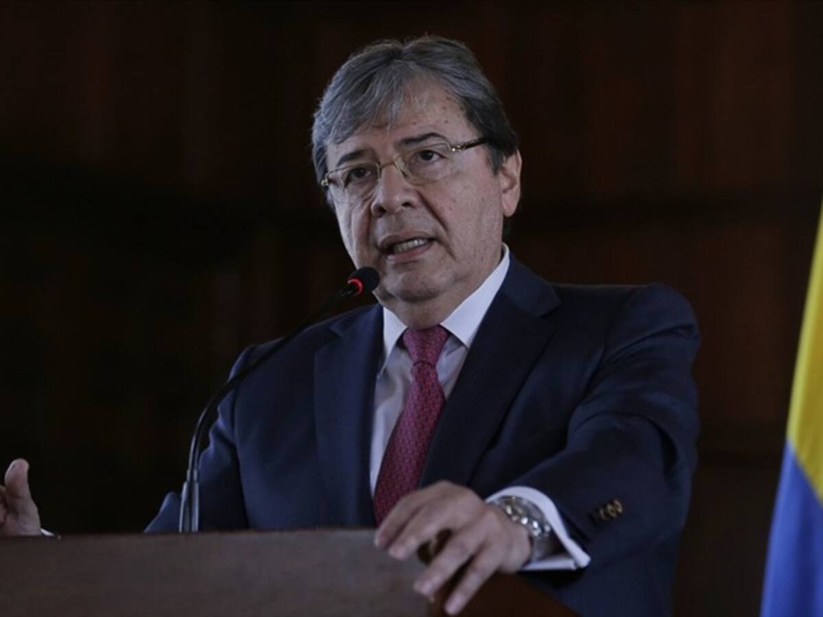 Crisis migratoria es un asunto de seguridad nacional: Carlos Holmes Trujillo