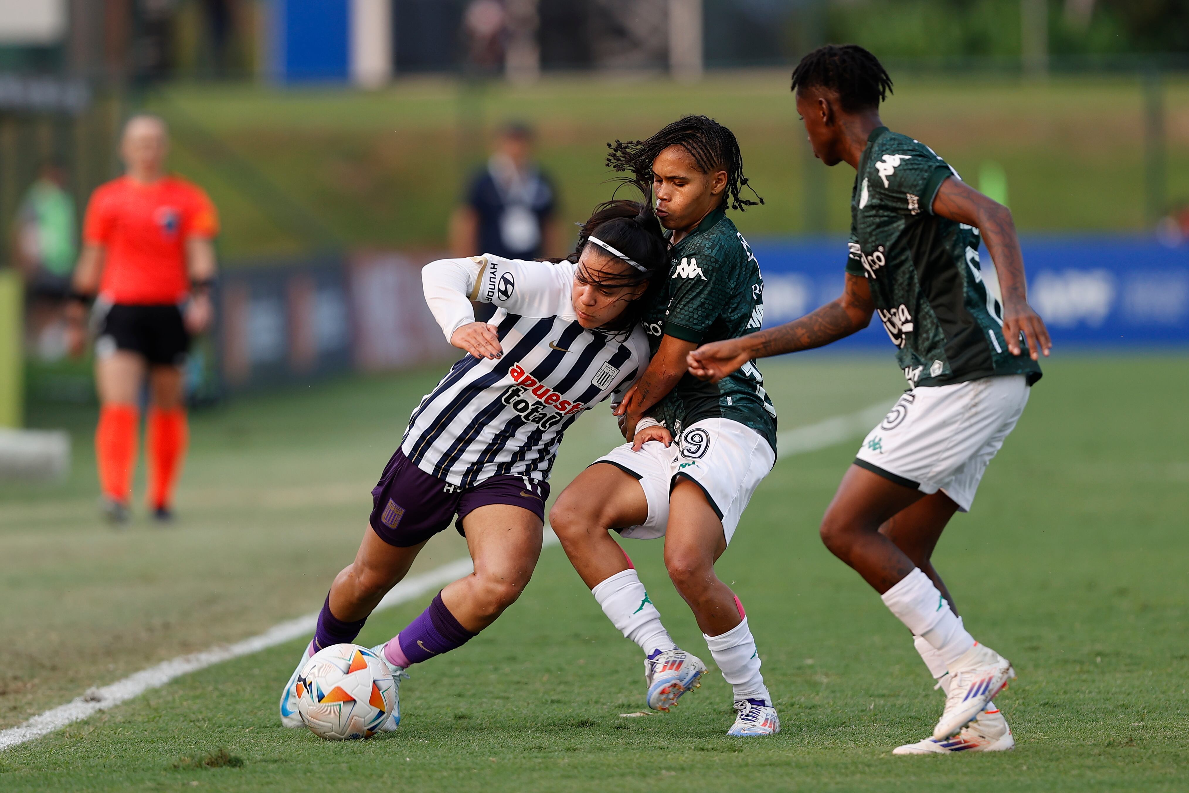 Deportivo Cali Vs. Alianza Lima por Copa libetadores Femenina (Paraguay). EFE/ Juan Pablo Pino