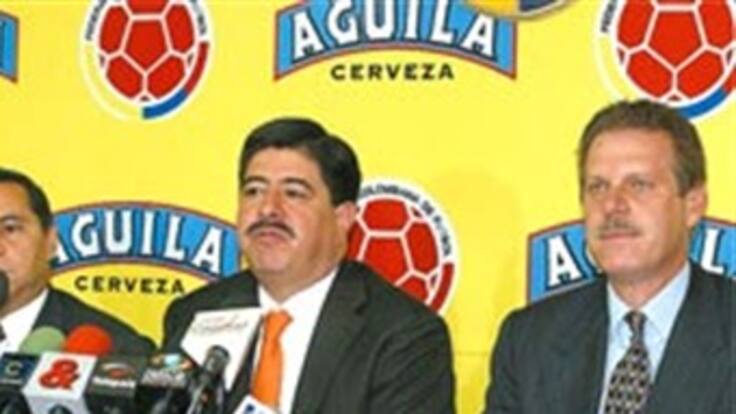 Luis Bedoya niega compromiso para mantener al Pereira en primera división