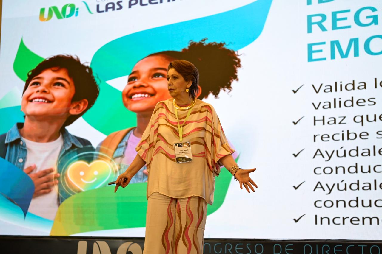 Julia Borbolla, psicóloga, educadora y referente en salud mental. | Foto: UNOi y Santillana Colombia