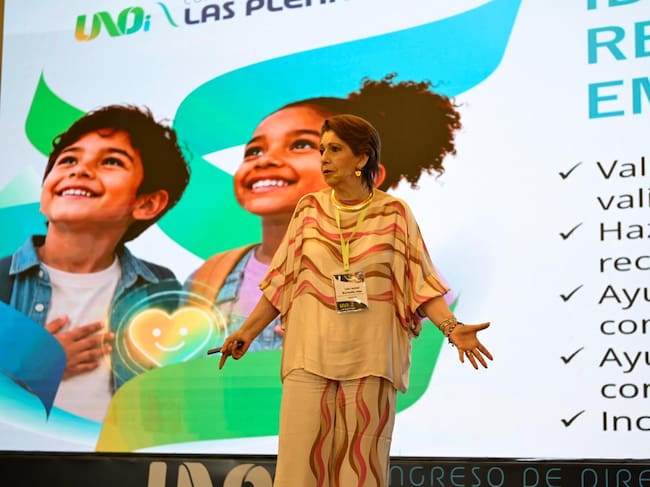 Julia Borbolla, psicóloga, educadora y referente en salud mental. | Foto: UNOi y Santillana Colombia