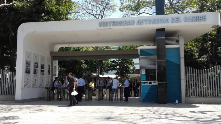 Universidad Autónoma.