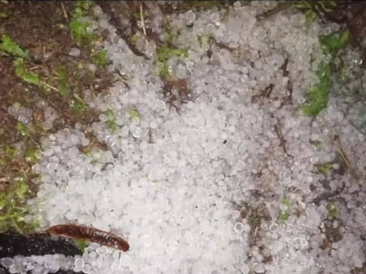 VIDEO: Tras lluvias practicaron Kayak en el Malecón de San Gil