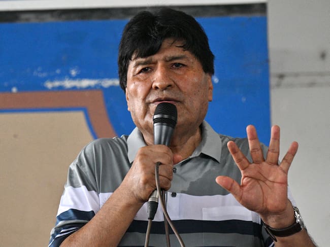 El exmandatario boliviano aseguró que se acaban los bloqueos de vías en distintas zonas del país tras 6 semanas de manifestaciones exigiendo la renuncia del presidente Rodrigo Paz.
(Foto: AIZAR RALDES/AFP via Getty Images)
