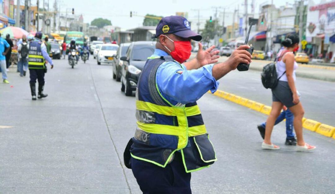 Agente de tránsito en Cartagena