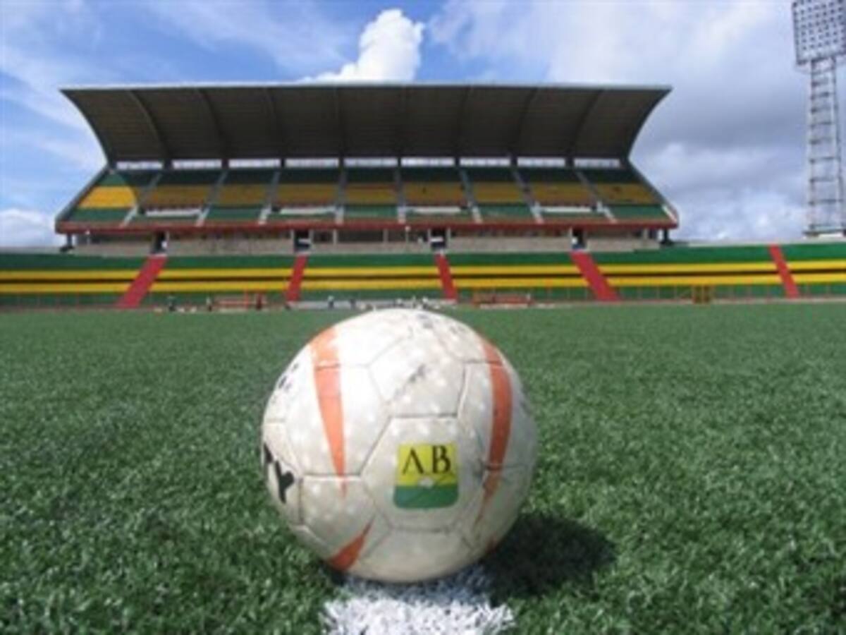 Sancionan al estadio de Bucaramanga por desórdenes en partido amistoso