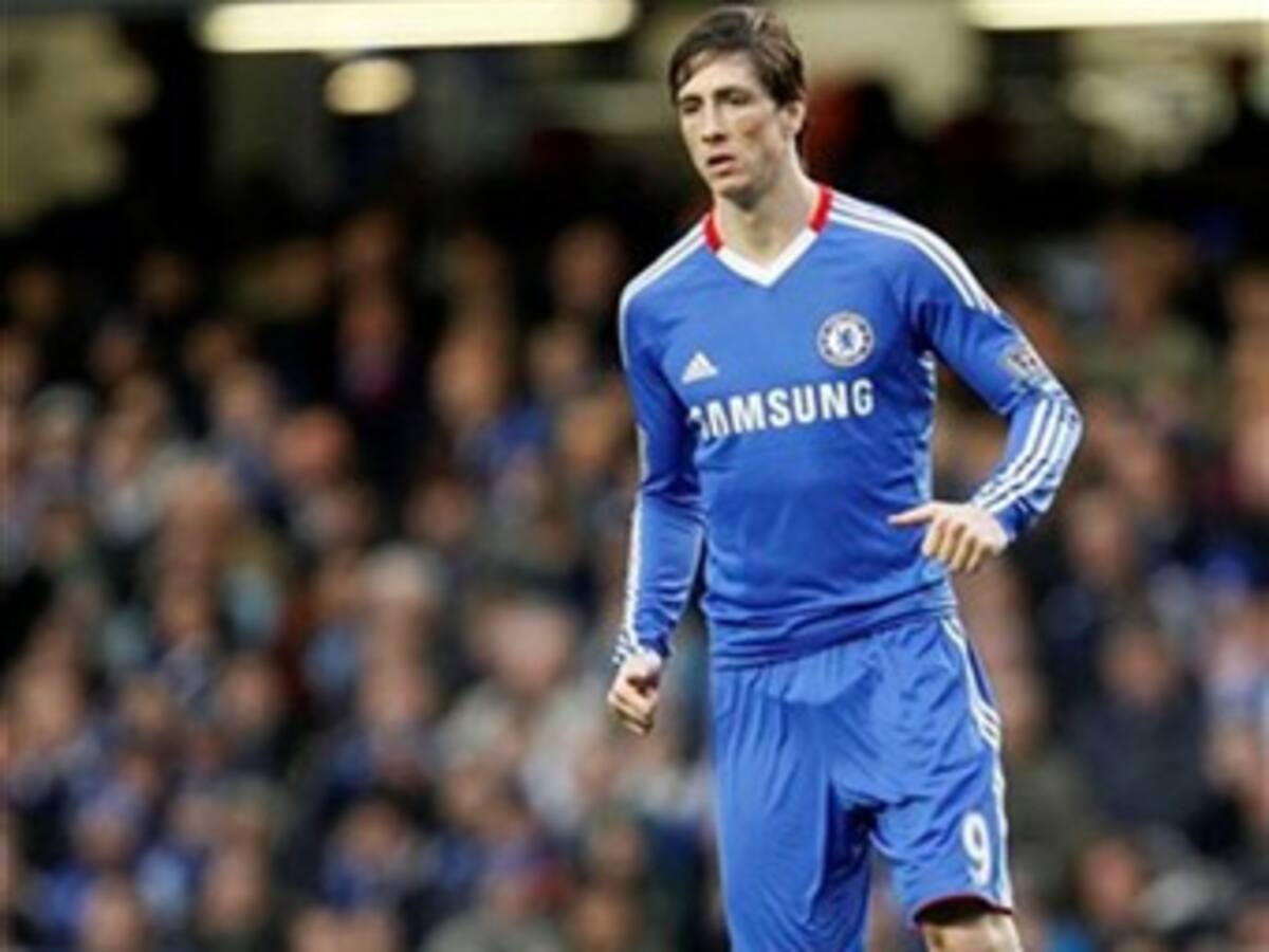 Chelsea venció 2-1 al Arsenal y se confirmó líder de la Premier