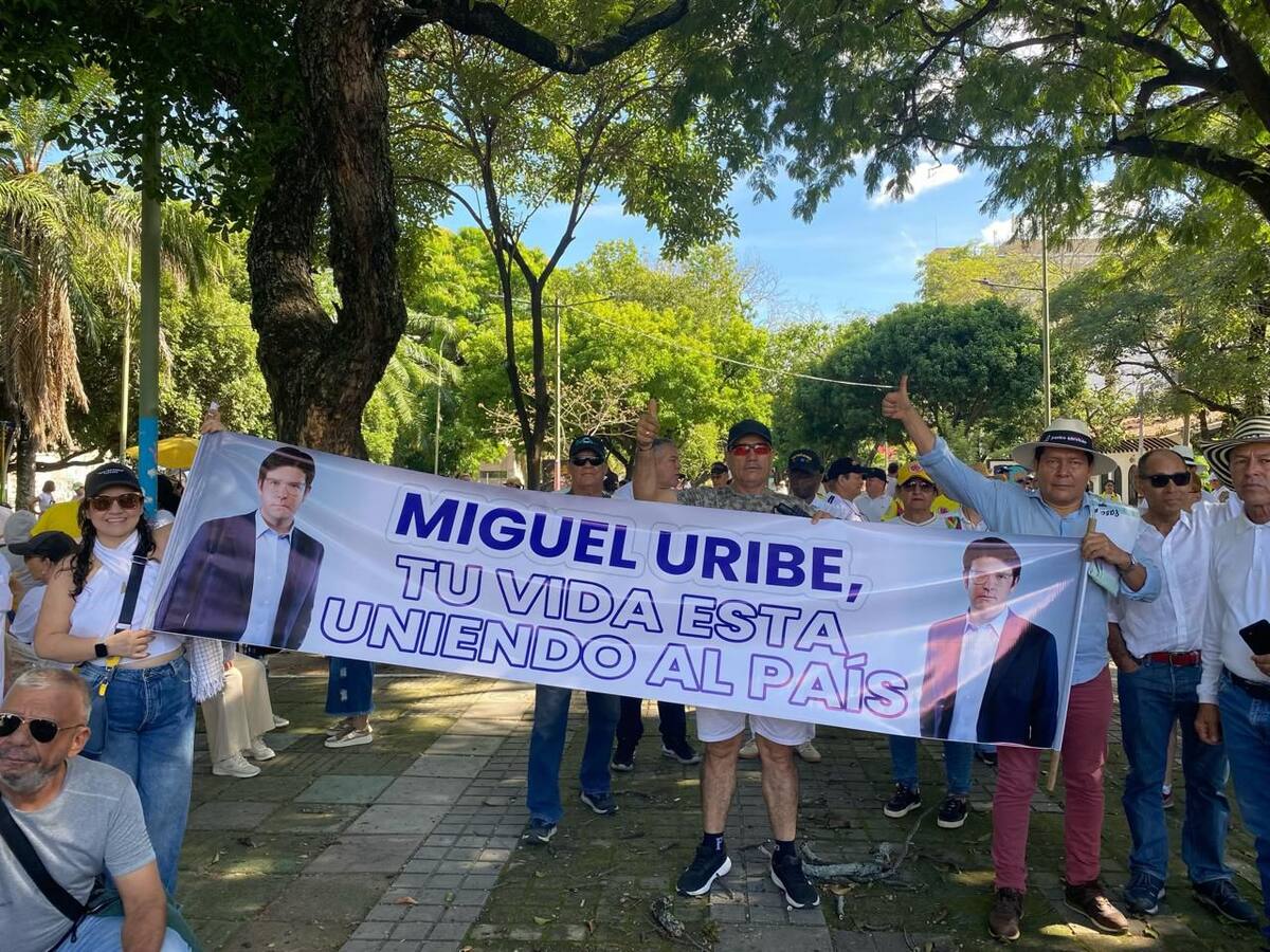 Huilenses se unen en una gran Marcha del Silencio por la paz de Colombia