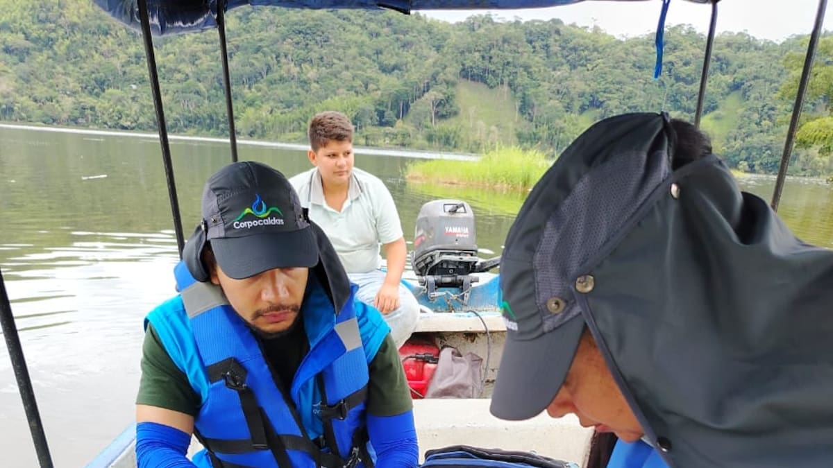 Corpocaldas inicia proceso de investigación por muerte de más de 4 mil peces en Samaná, Caldas