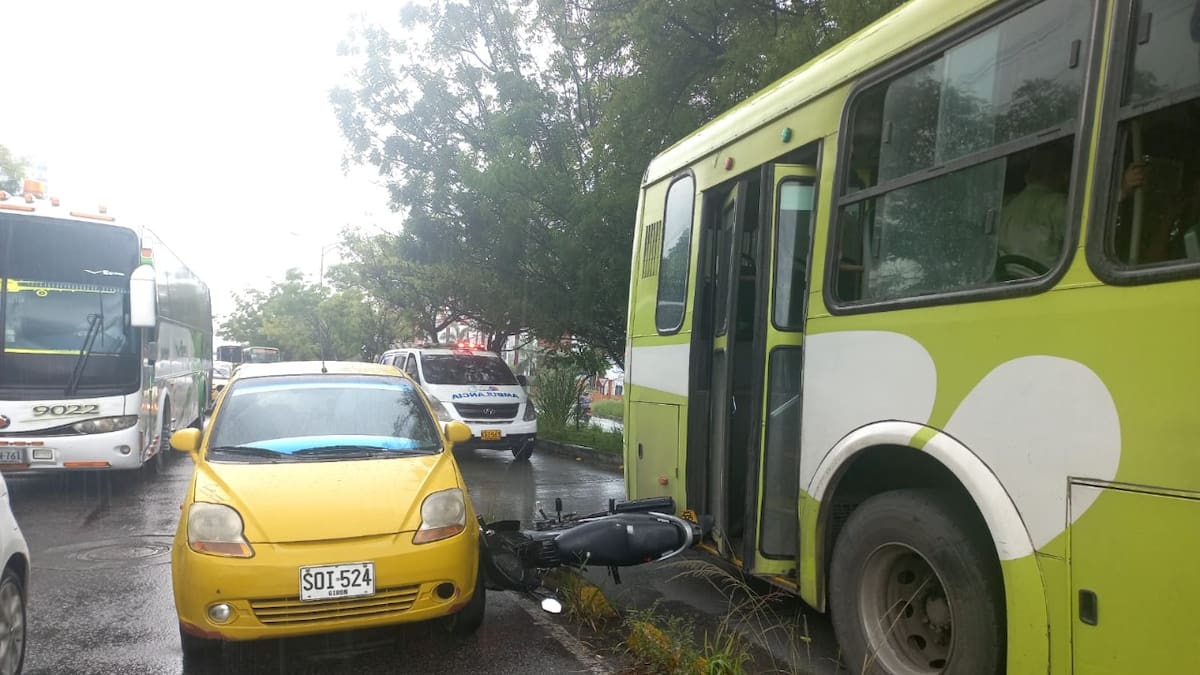 Identifican motociclistas muertos en la autopista a Floridablanca