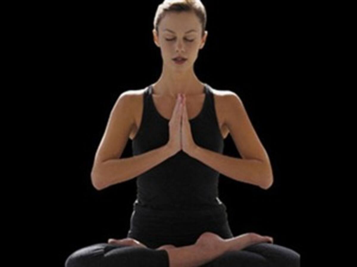 El yoga reduce los dolores menstruales