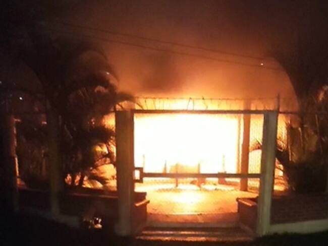 Convocan a una movilización por incineración de capilla en Corinto, Cauca