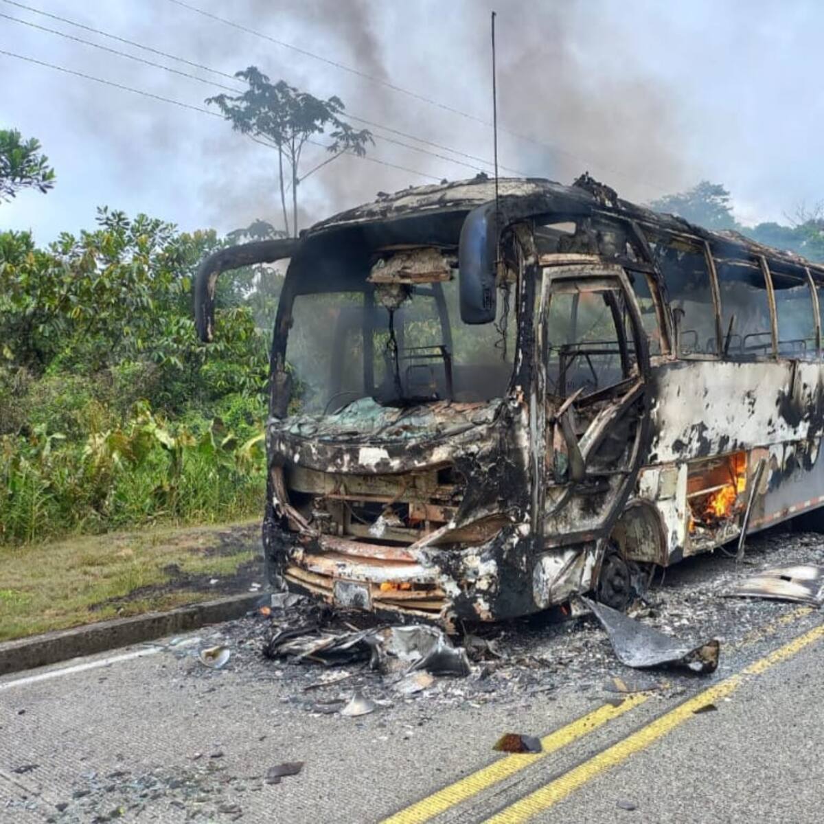 Risaralda exige seguridad al Gobierno Nacional ante la quema de buses en la vía al Chocó