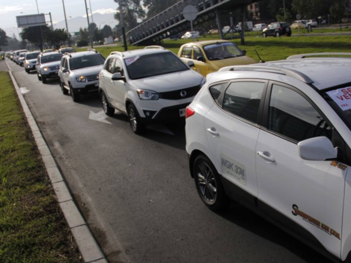 Gobierno autoriza servicio de taxis de lujo
