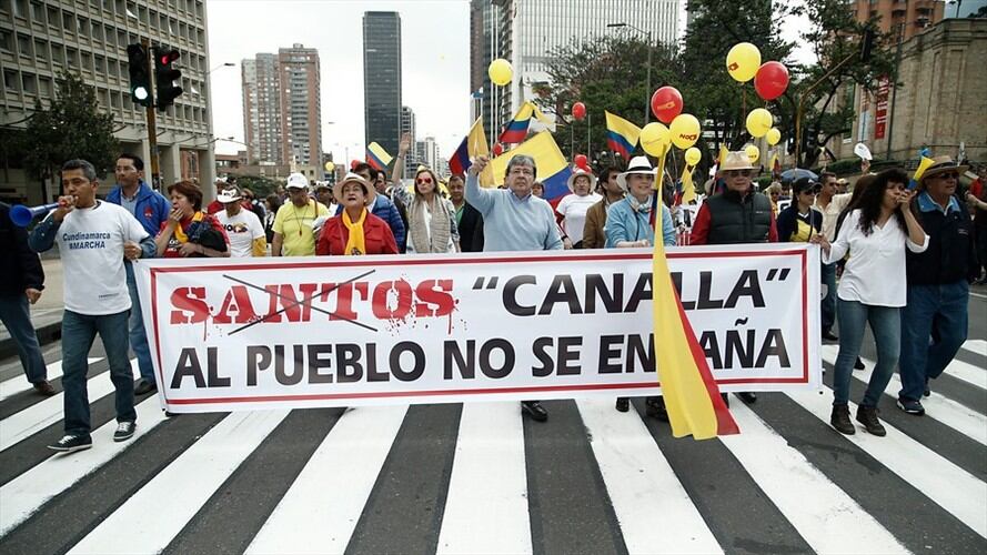 Marcha uribista contra Santos. Foto: Colprensa