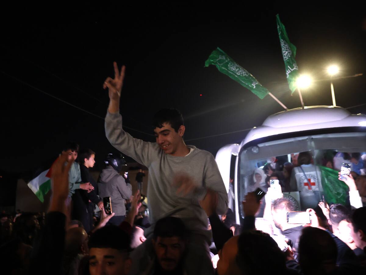 Segundo día de tregua: 14 rehenes de Hamás serán canjeados por 42 presos palestinos