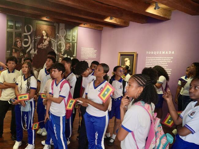 30 estudiantes de la Institución Educativa de La Boquilla capacitados con Colegios Amigos del Turismo
