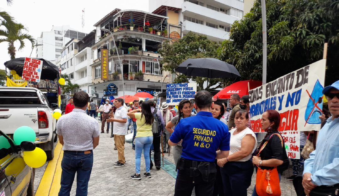 Protesta de la comunidad del municipio de Rovira