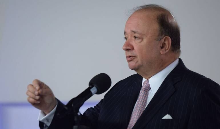 Luis Carlos Villegas.