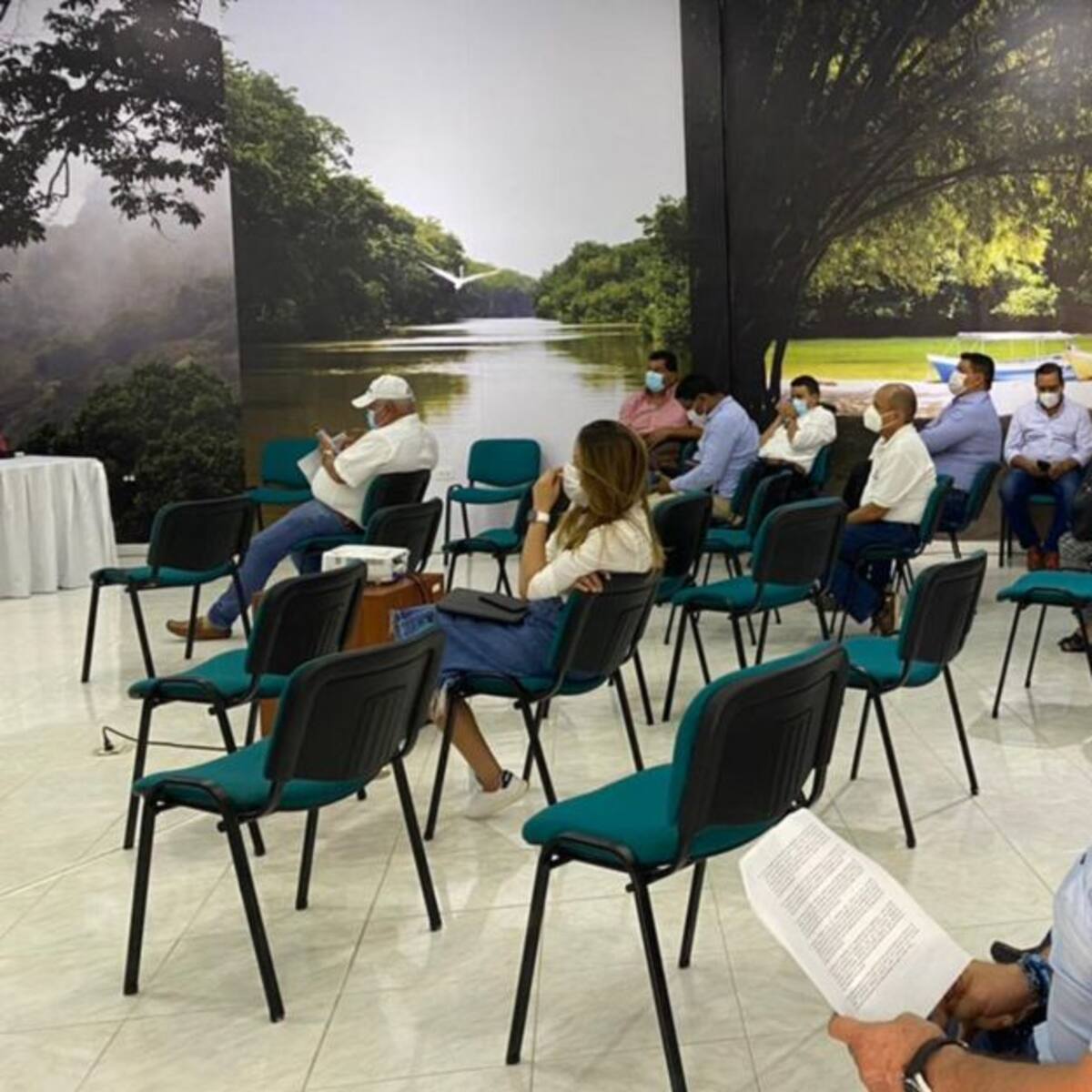 Alcaldes piden firmar acuerdos del Consejo Directivo de Corpamag