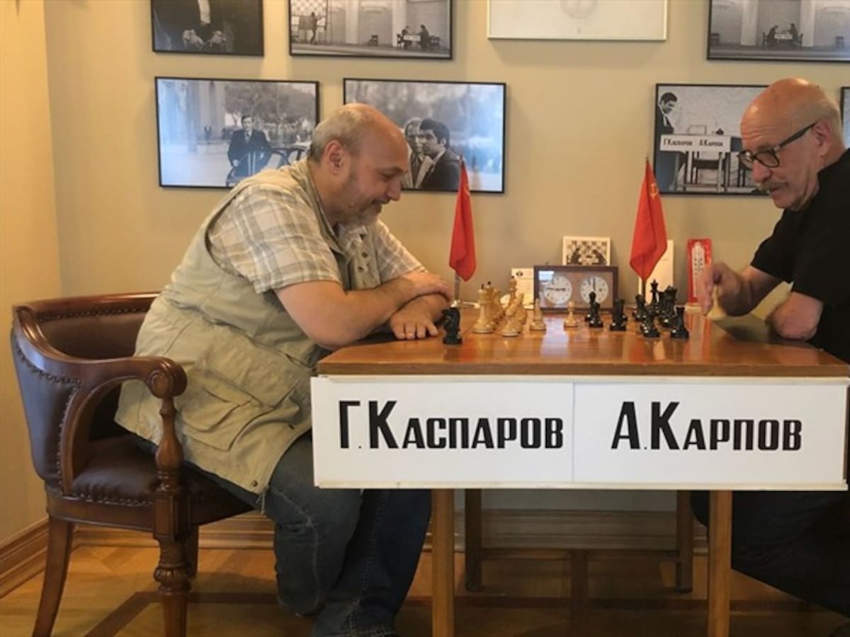 La mesa donde jugaron Kasparov y Karpov durante 30 horas por campeonato de Ajedrez