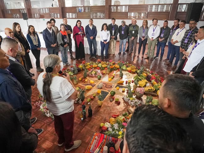 Dialogo con Comuneros del Sur.