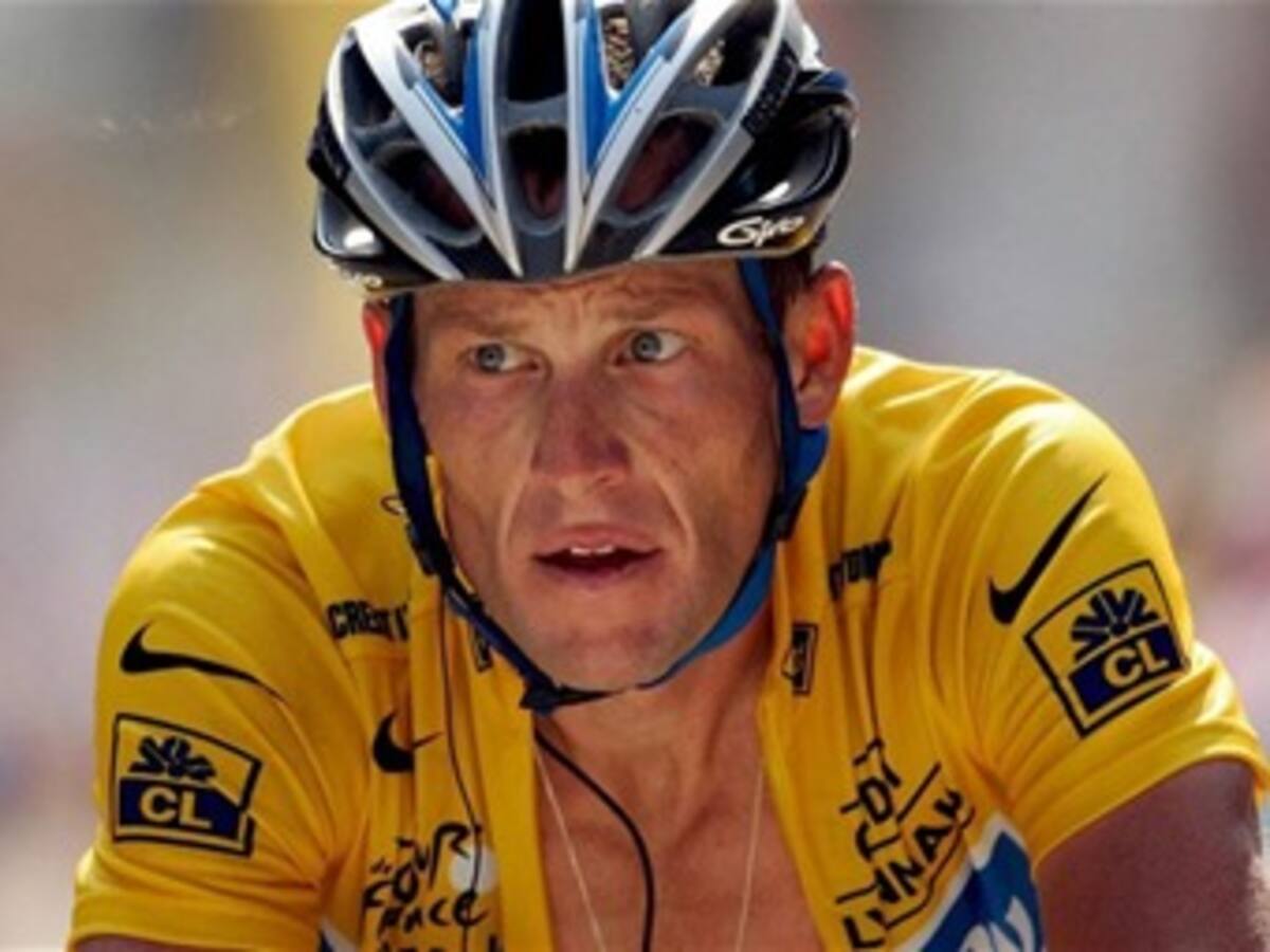 UCI sancionó de por vida a Lance Armstrong, le retiró sus 7 victorias del Tour de Francia