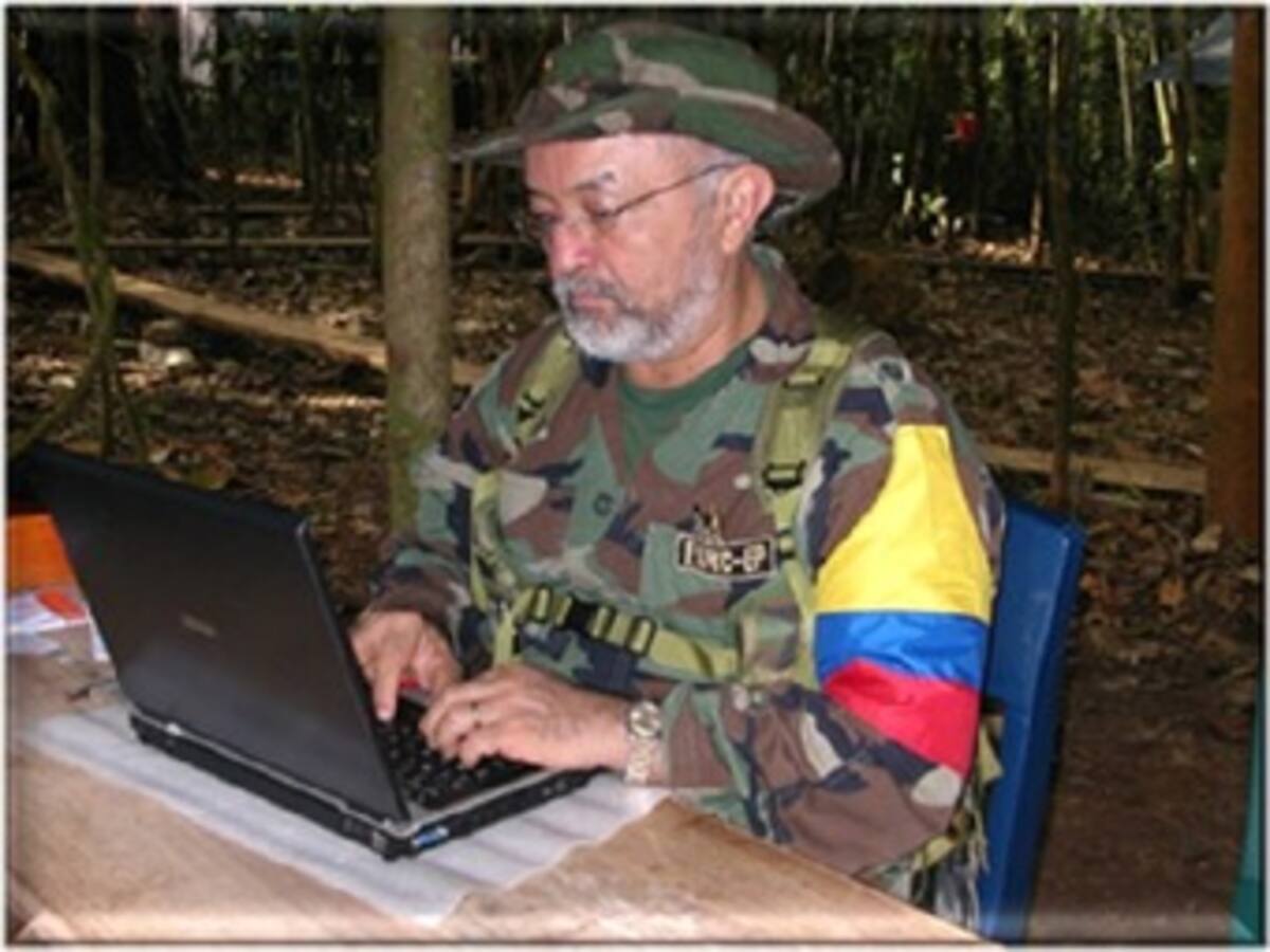 Wikileaks: Gobierno Uribe utilizó archivos de Raúl Reyes para relacionar a las Farc con Ecuador y Venezuela