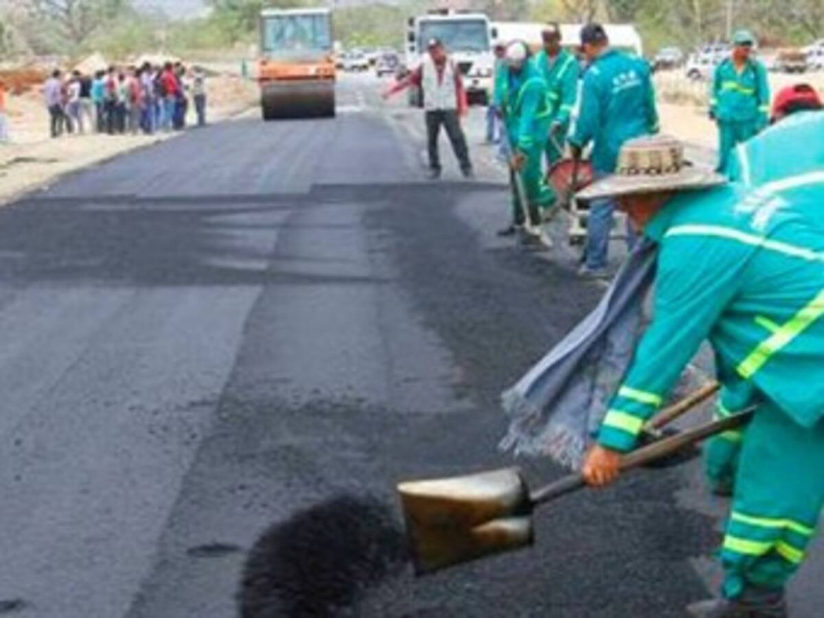 Procuraduría investiga suspensión de licitación de vía en Antioquia