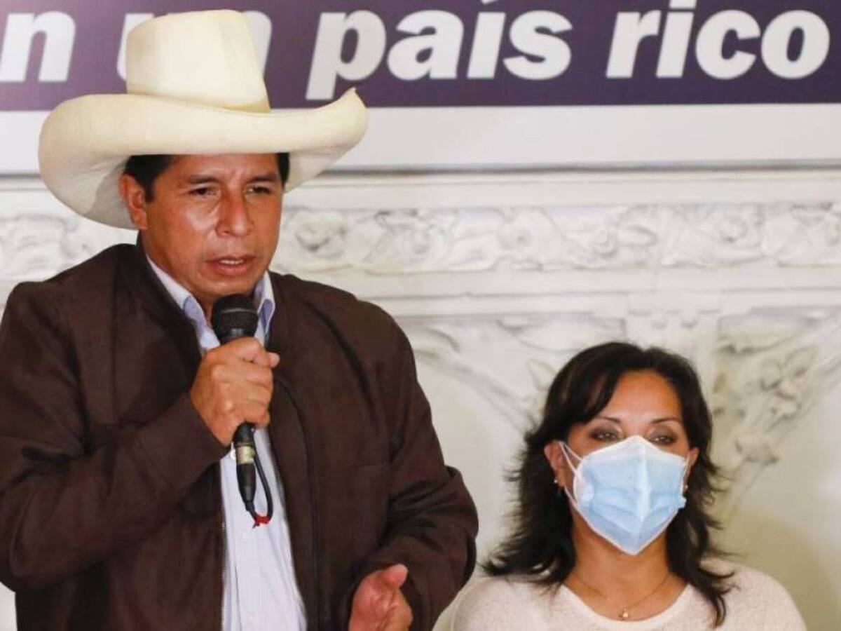 La oposición de Perú busca destituir al presidente Pedro Castillo