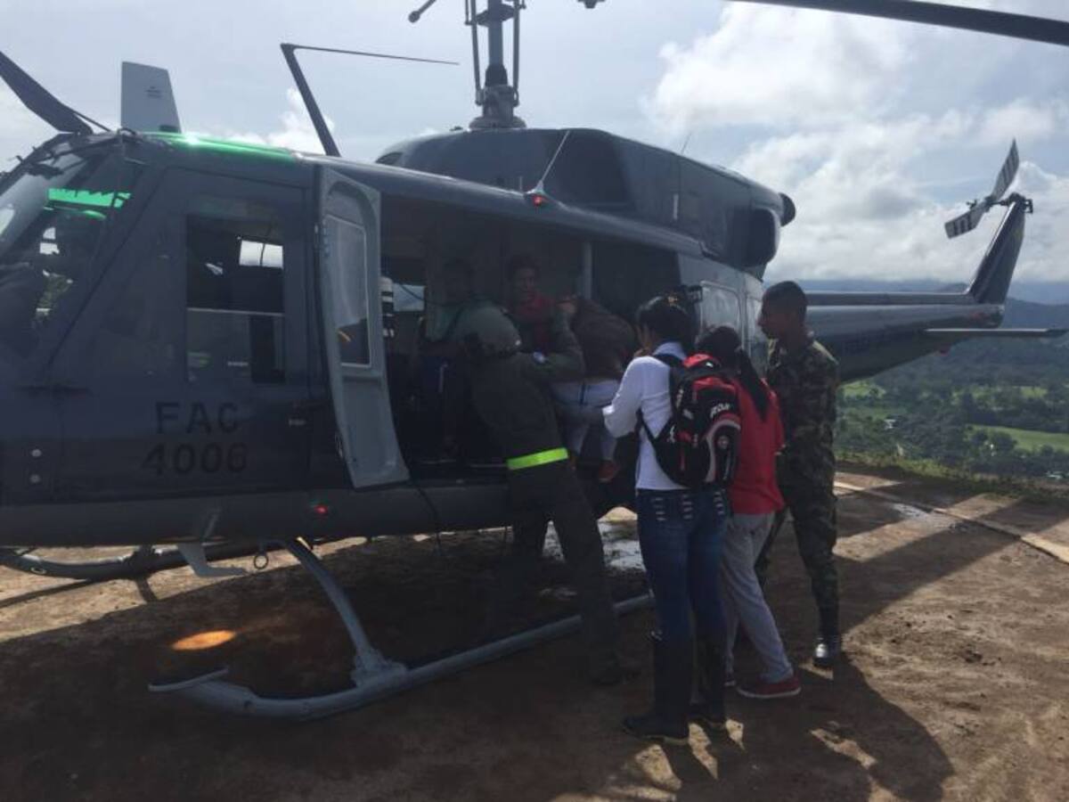 La Fuerza Aérea apoyó traslado de jurados de votación en el sur de Bolívar