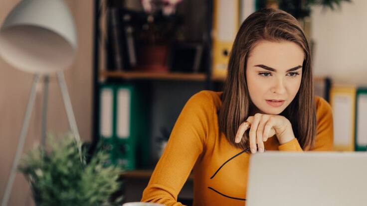 Trabajo sí hay: en Caracol buscan periodistas junior. 02/05/22