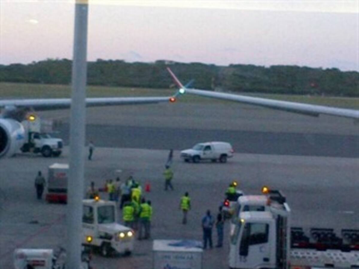 Avión de Avianca choca levemente en el aeropuerto de Caracas