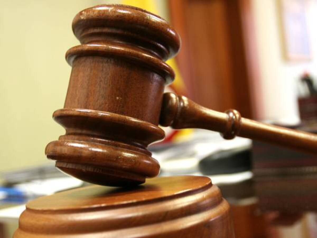 Imputan cargos a implicados en escándalo del fondo Elite