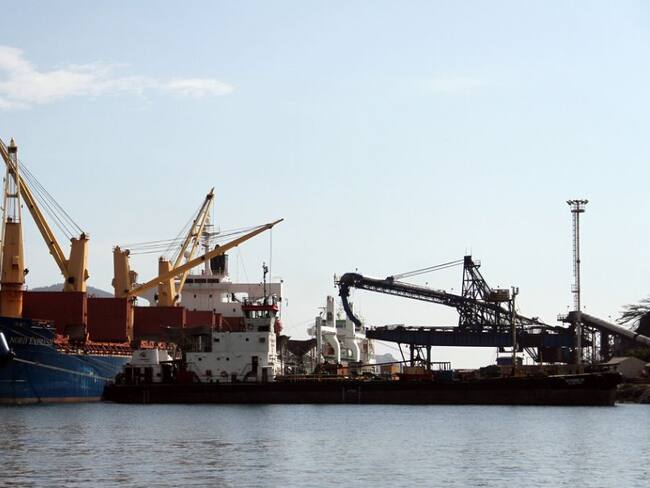 Inmovilizan embarcaciones en Buenaventura por paro armado del ELN