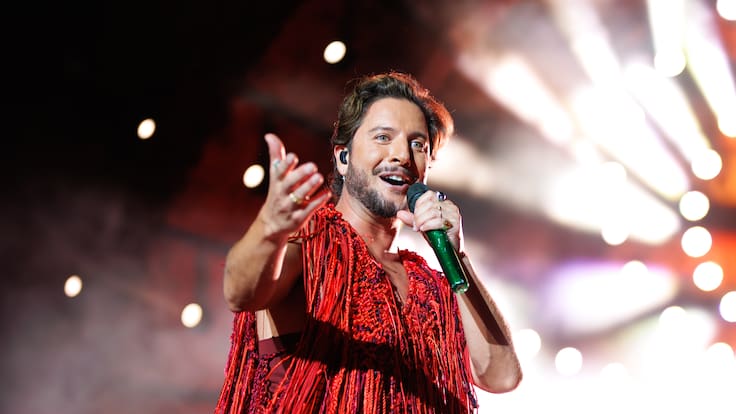 Manuel Carrasco desde los Premios Juventud habló de su trabajo con el colombiano Juanes