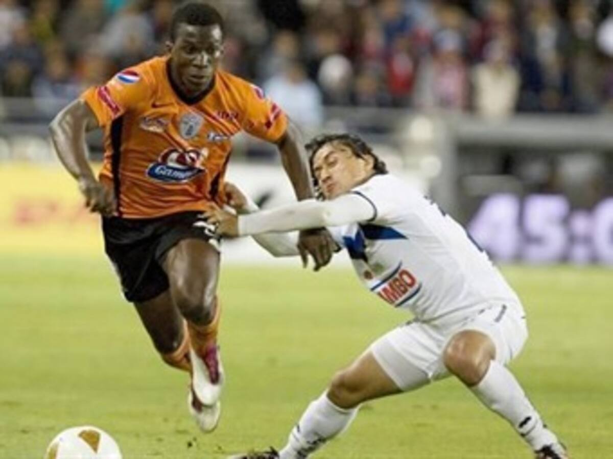 Los tres goles del colombiano Arizala no evitaron eliminación del Pachuca